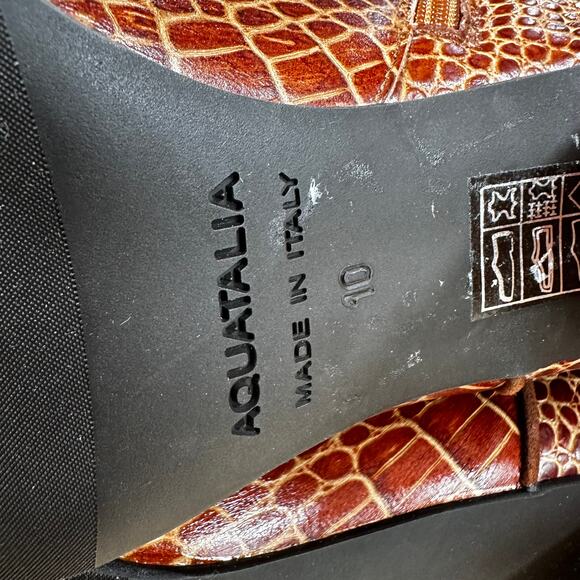 Aquatalia NWOB Denisse Croc-Embossed Leather Ankle Boots Size 10 Brown - Picture 10 of 10